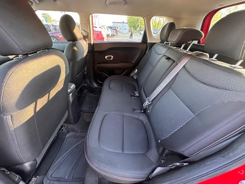 Kia Soul + w/Signature 2.0 Special Edition 2016