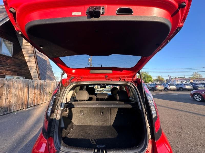 Kia Soul + w/Signature 2.0 Special Edition 2016