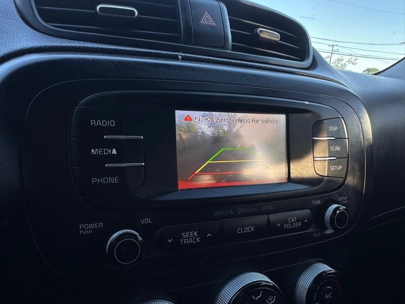 Kia Soul + w/Signature 2.0 Special Edition 2016
