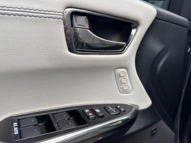 Toyota Avalon XLE Touring SE 2015