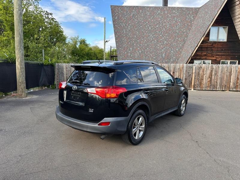 Toyota RAV4 XLE AWD 2015