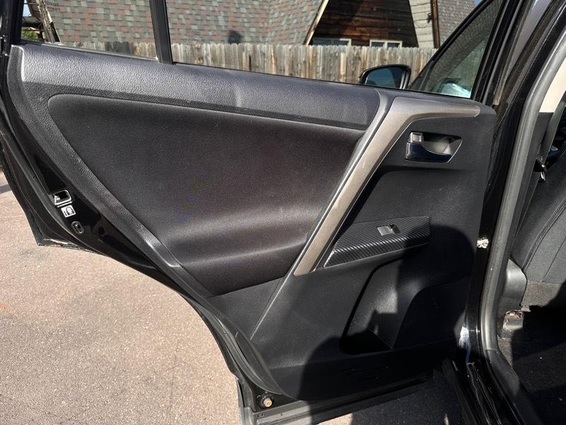 Toyota RAV4 XLE AWD 2015