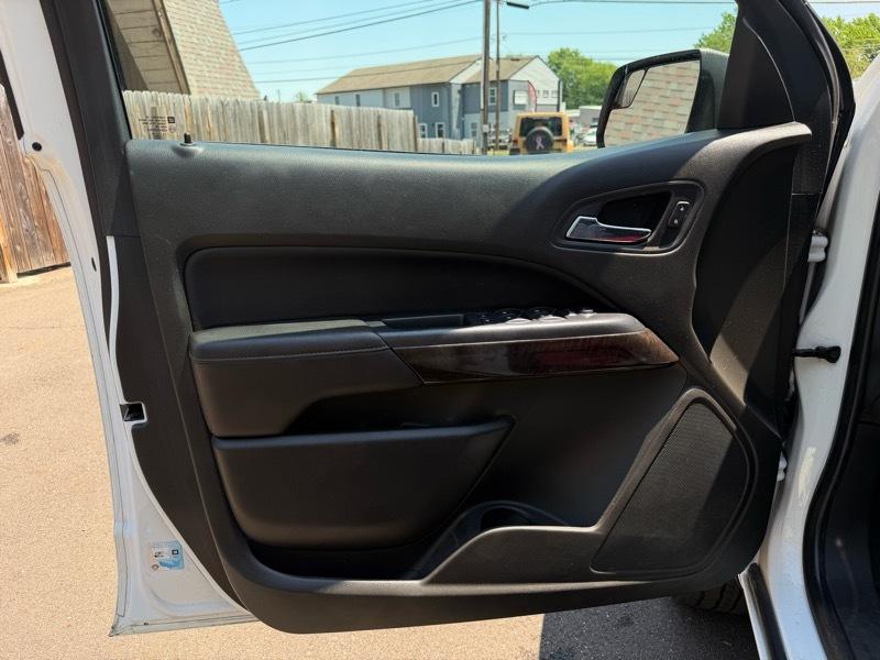 GMC Canyon SLE Crew Cab 4WD Short Box 2015