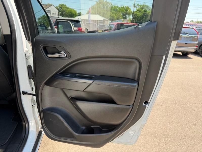 GMC Canyon SLE Crew Cab 4WD Short Box 2015