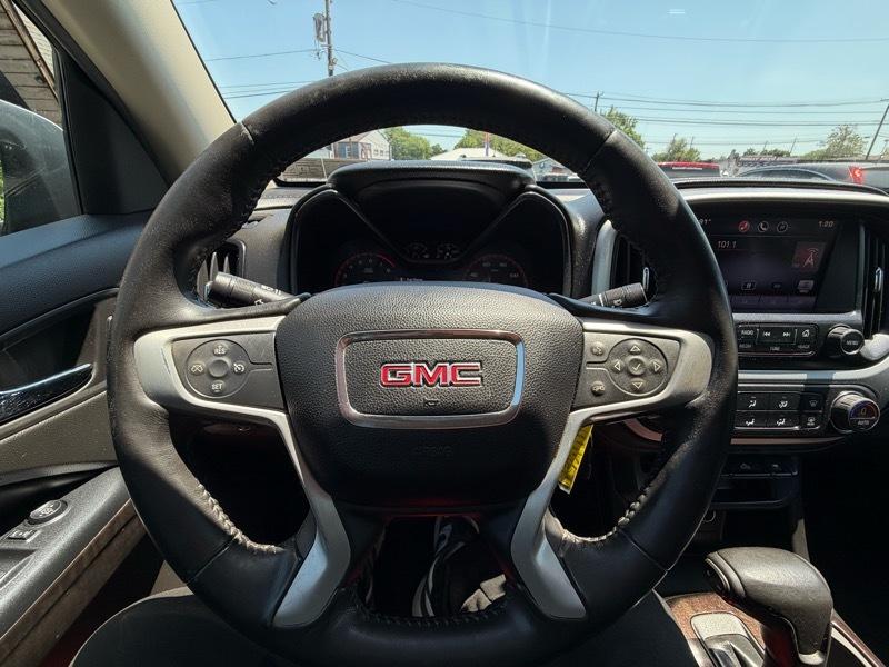 GMC Canyon SLE Crew Cab 4WD Short Box 2015