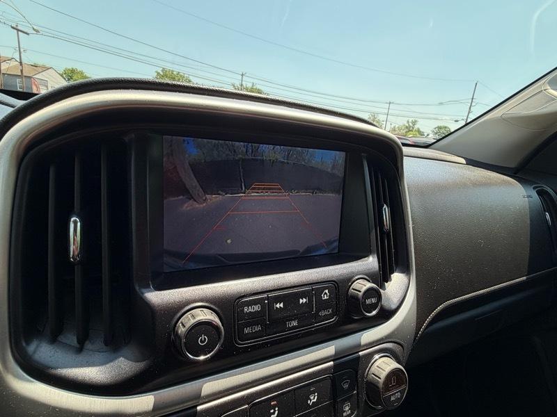 GMC Canyon SLE Crew Cab 4WD Short Box 2015