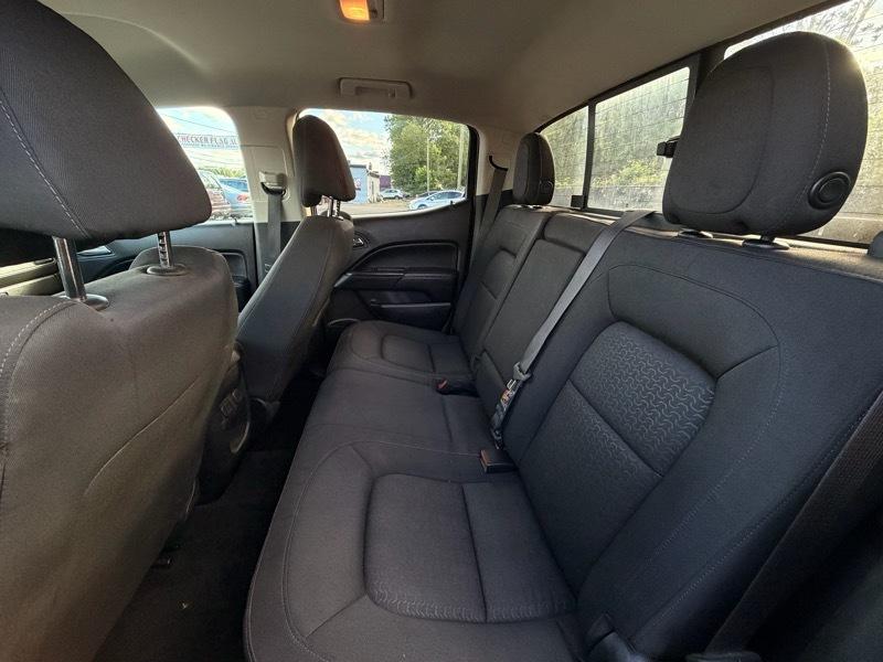 GMC Canyon SLE Crew Cab 4WD Short Box 2015