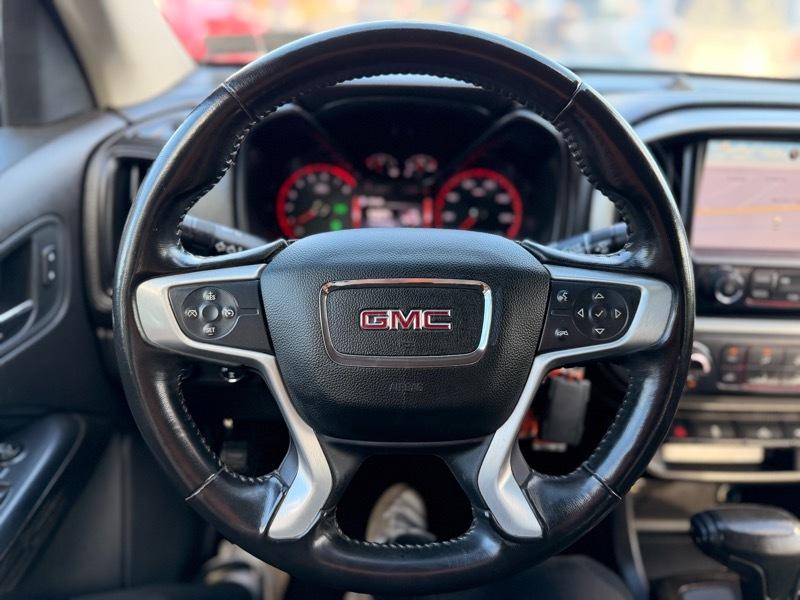GMC Canyon SLE Crew Cab 4WD Short Box 2015