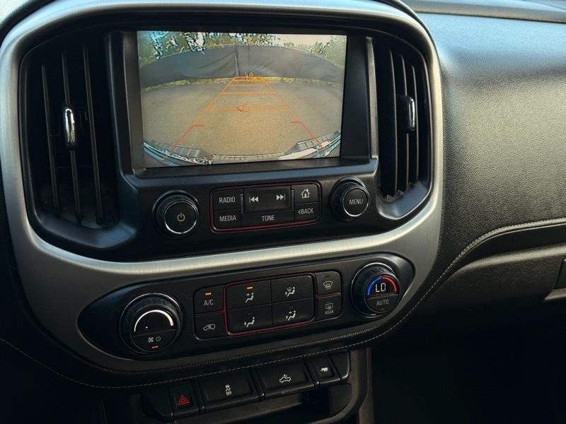 GMC Canyon SLE Crew Cab 4WD Short Box 2015