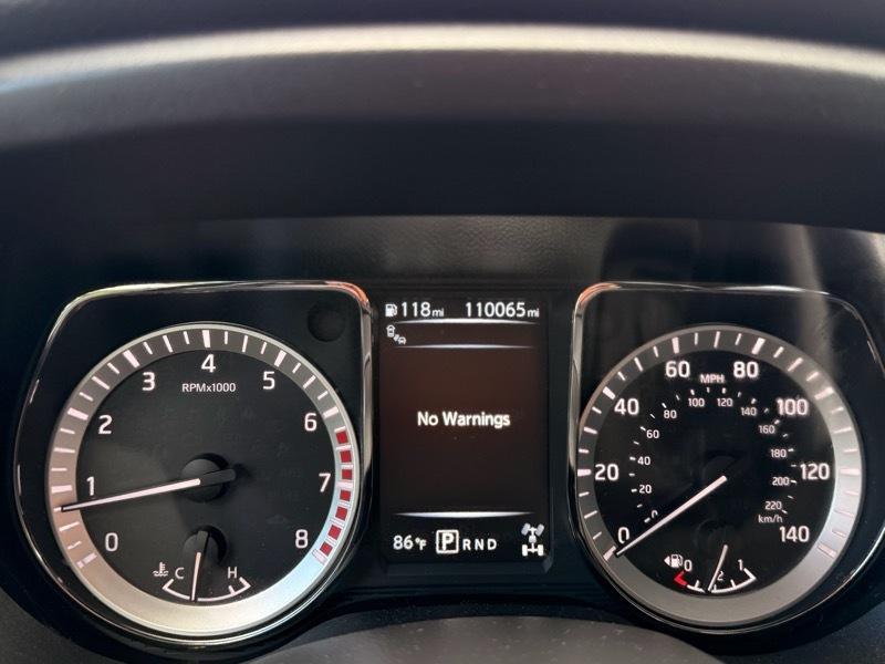 Nissan Titan Platinum Reserve Crew Cab 4WD 2017