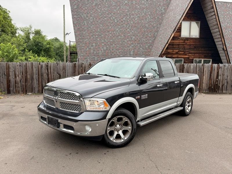 RAM 1500 Laramie Crew Cab SWB 4WD 2014
