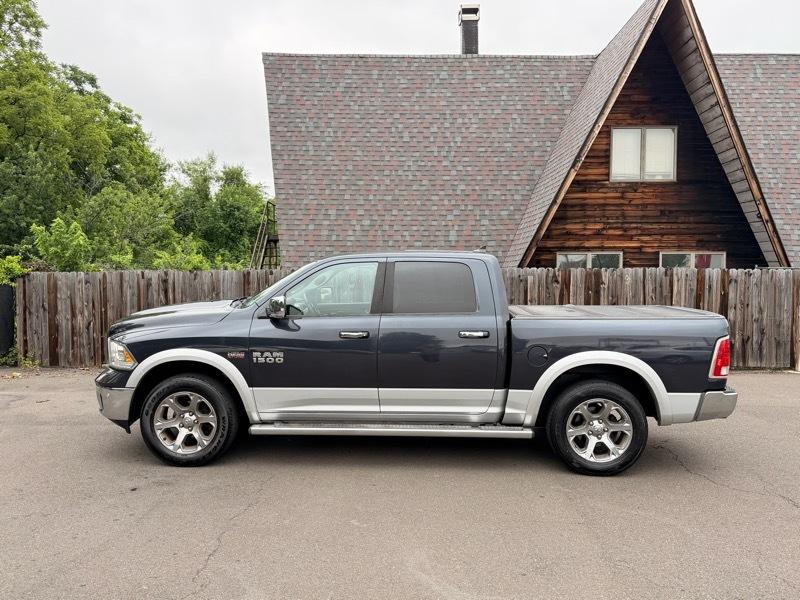 RAM 1500 Laramie Crew Cab SWB 4WD 2014