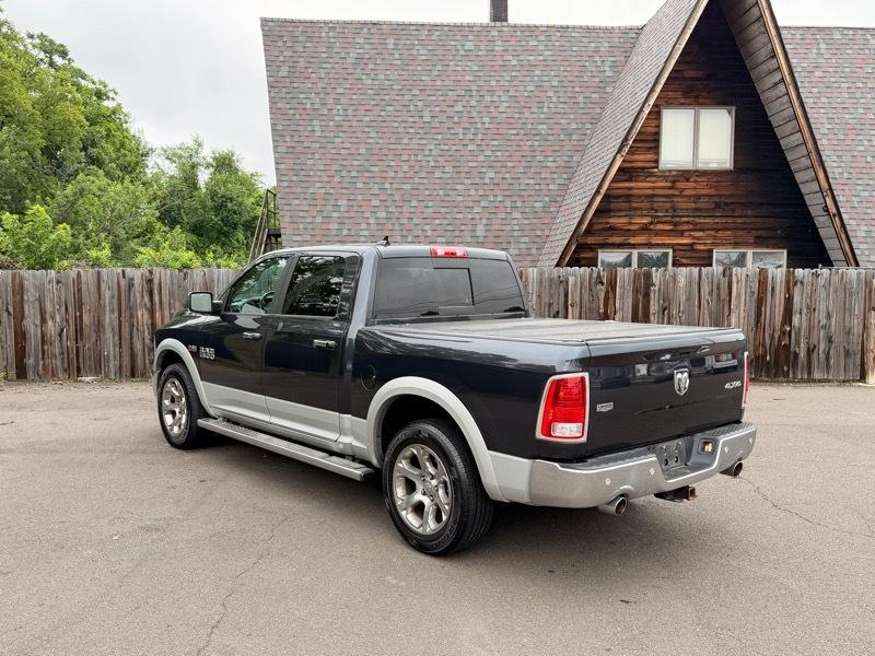 RAM 1500 Laramie Crew Cab SWB 4WD 2014