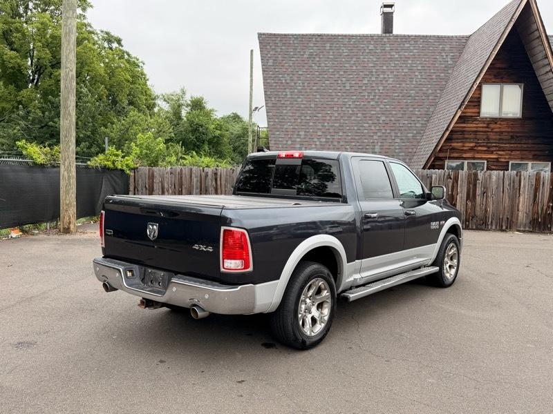 RAM 1500 Laramie Crew Cab SWB 4WD 2014
