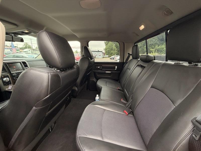 RAM 1500 Laramie Crew Cab SWB 4WD 2014