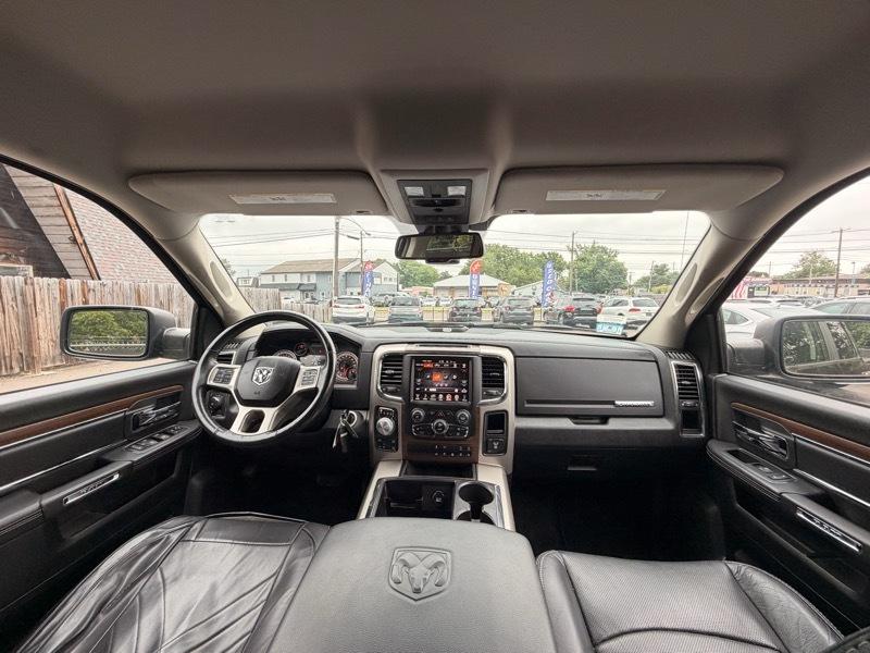 RAM 1500 Laramie Crew Cab SWB 4WD 2014