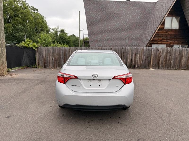 Toyota Corolla LE 2015