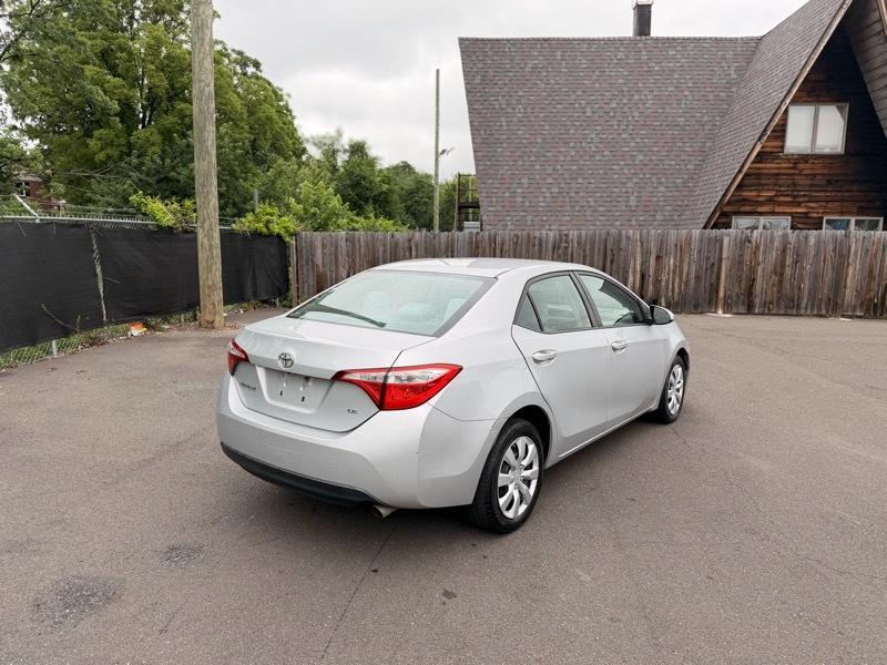 Toyota Corolla LE 2015