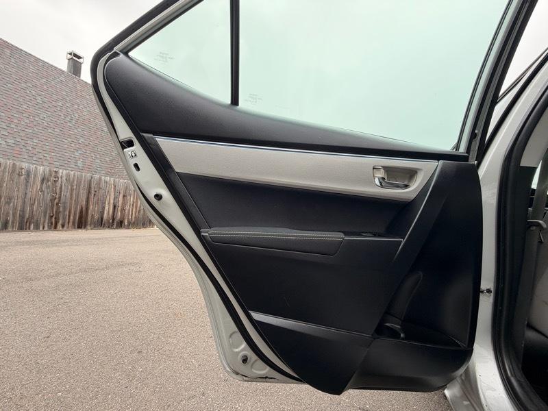 Toyota Corolla LE 2015