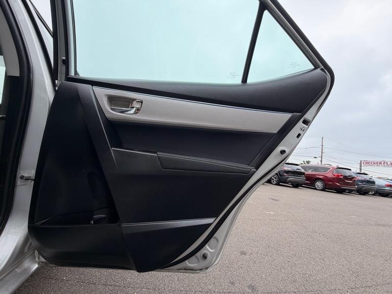 Toyota Corolla LE 2015