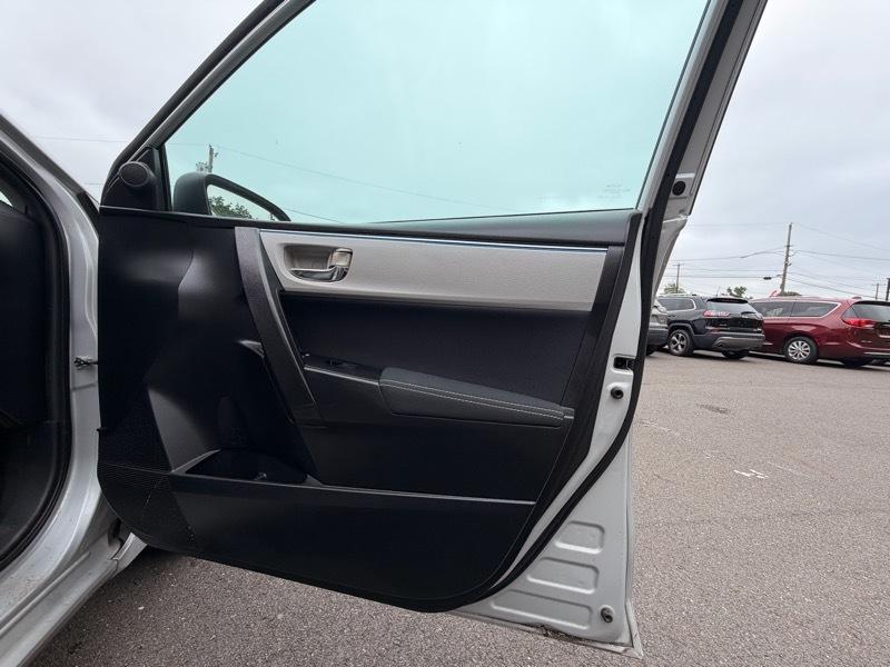 Toyota Corolla LE 2015
