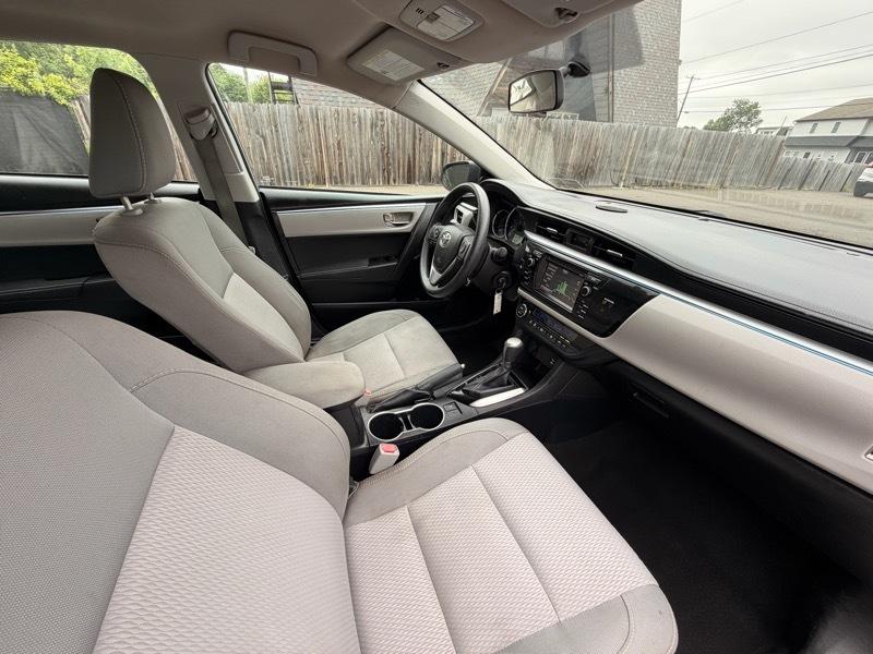 Toyota Corolla LE 2015