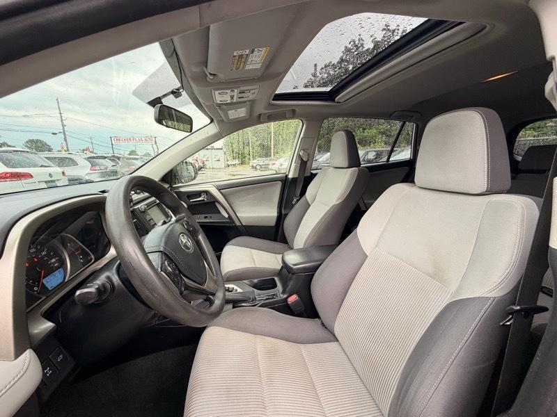 Toyota RAV4 XLE AWD 2015
