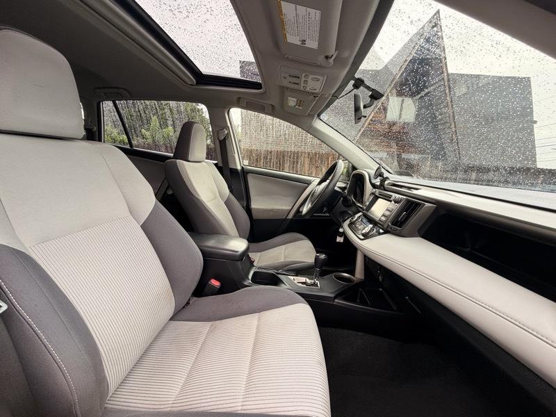 Toyota RAV4 XLE AWD 2015