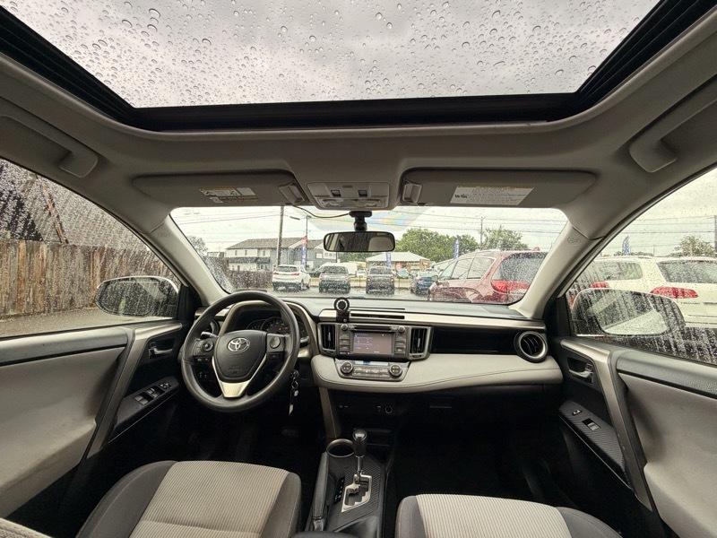 Toyota RAV4 XLE AWD 2015