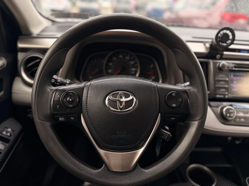 Toyota RAV4 XLE AWD 2015