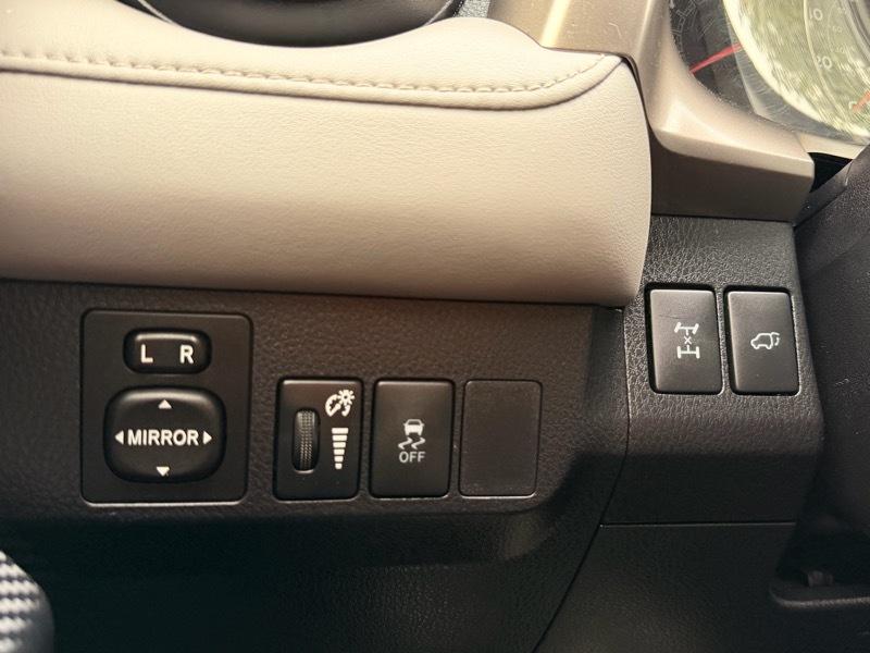 Toyota RAV4 XLE AWD 2015