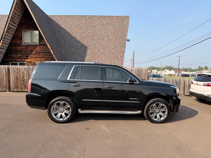 GMC Yukon Denali 4WD 2015