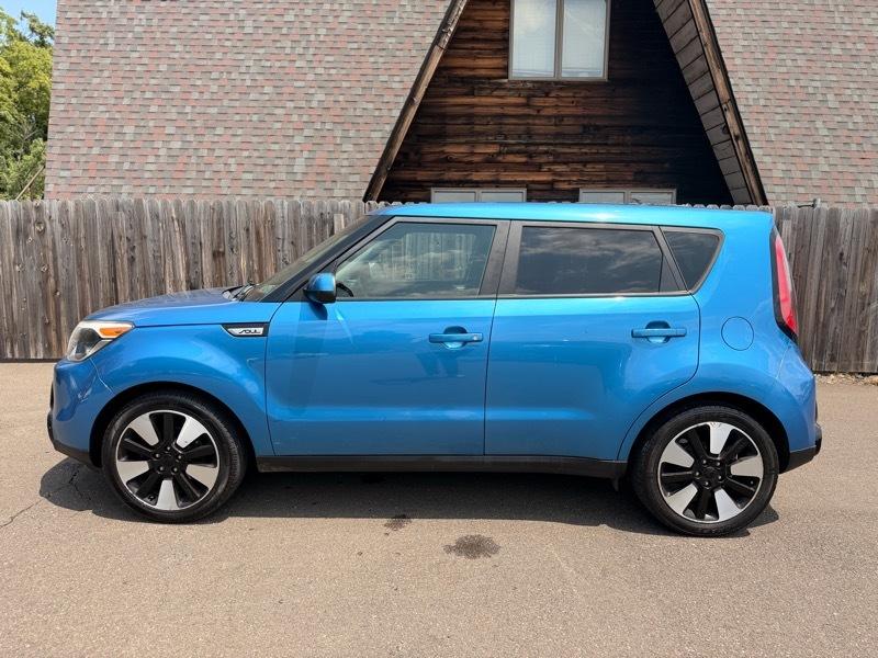 Kia Soul + w/Signature 2.0 Special Edition 2016