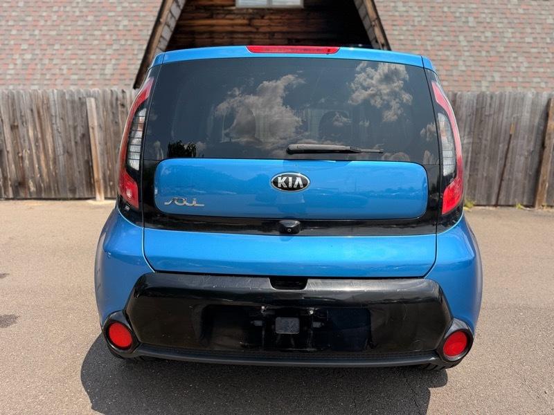 Kia Soul + w/Signature 2.0 Special Edition 2016