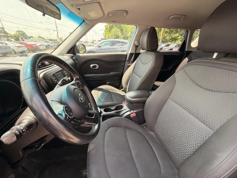 Kia Soul + w/Signature 2.0 Special Edition 2016