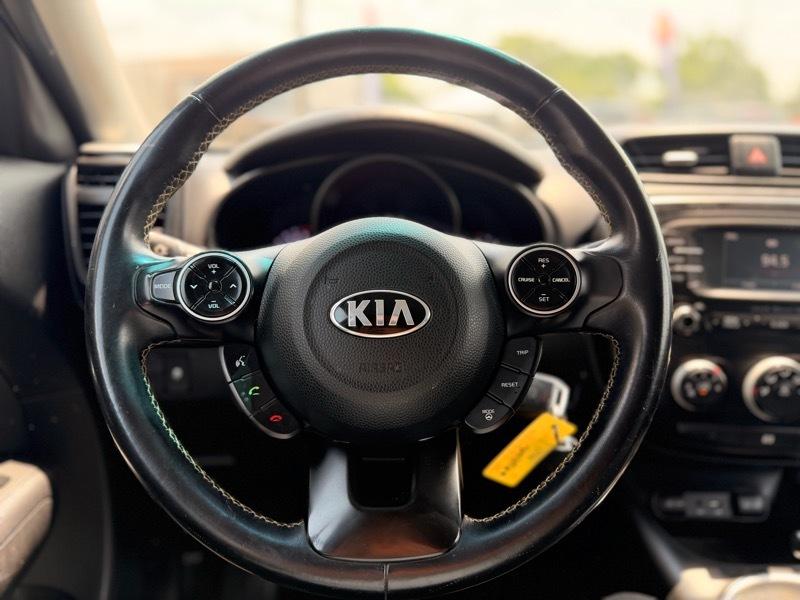 Kia Soul + w/Signature 2.0 Special Edition 2016