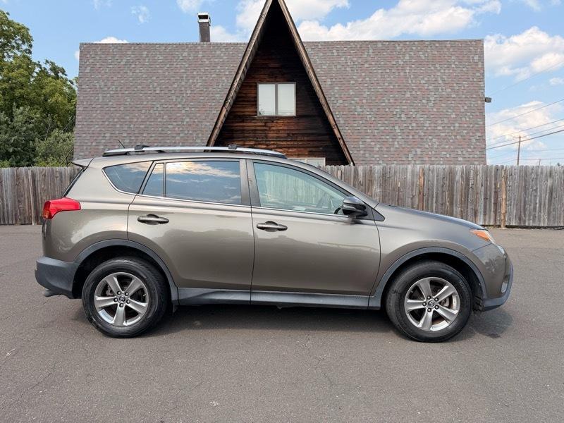 Toyota RAV4 XLE AWD 2015