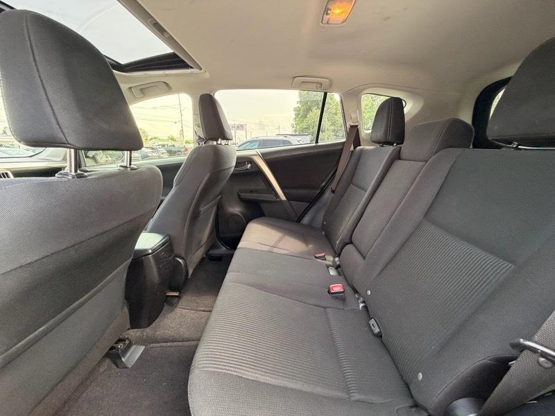 Toyota RAV4 XLE AWD 2015