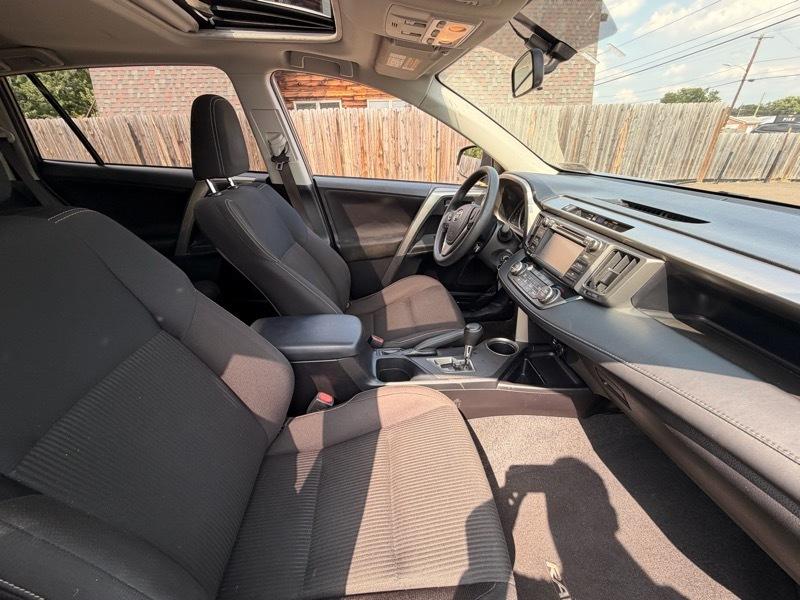 Toyota RAV4 XLE AWD 2015