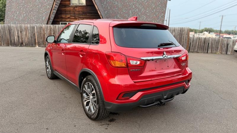Mitsubishi Outlander Sport 2.0 ES 4WD CVT 2018