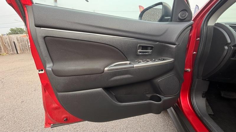Mitsubishi Outlander Sport 2.0 ES 4WD CVT 2018
