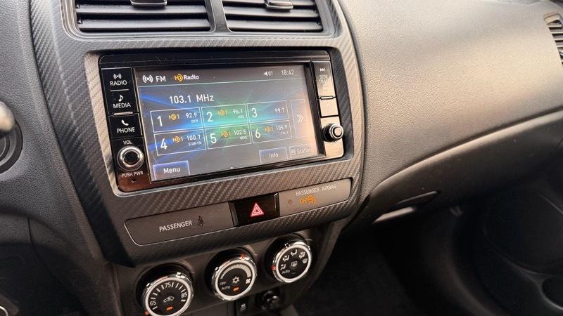 Mitsubishi Outlander Sport 2.0 ES 4WD CVT 2018