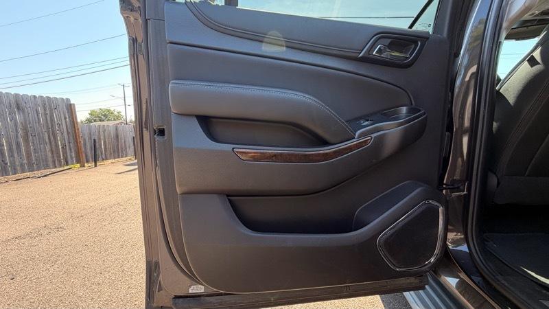 Chevrolet Suburban LT 4WD 2018