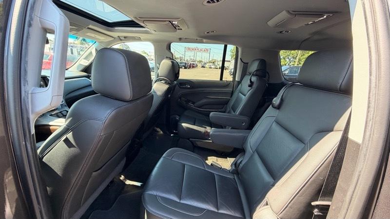 Chevrolet Suburban LT 4WD 2018