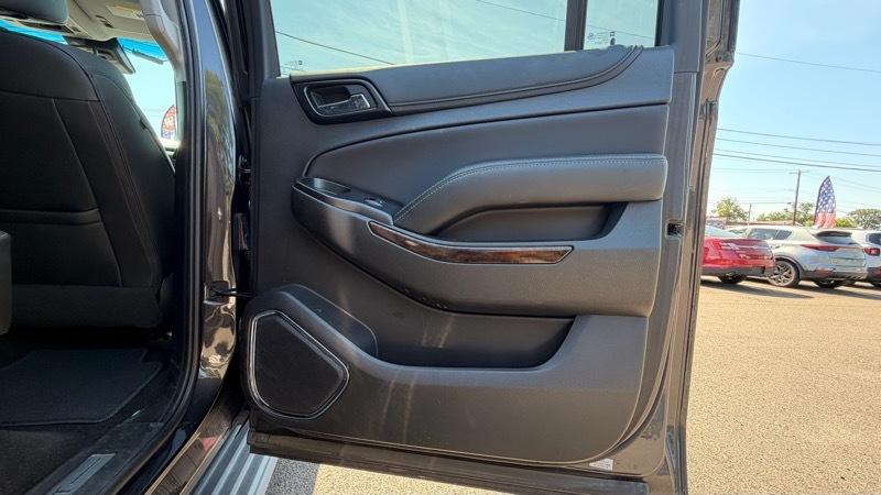 Chevrolet Suburban LT 4WD 2018