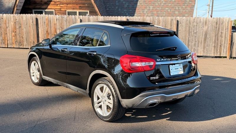 Mercedes-Benz GLA-Class GLA250 2018