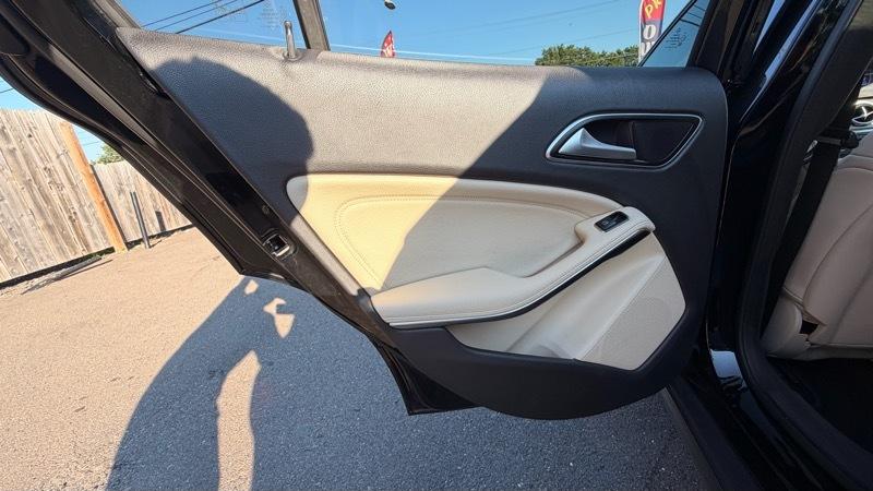Mercedes-Benz GLA-Class GLA250 2018