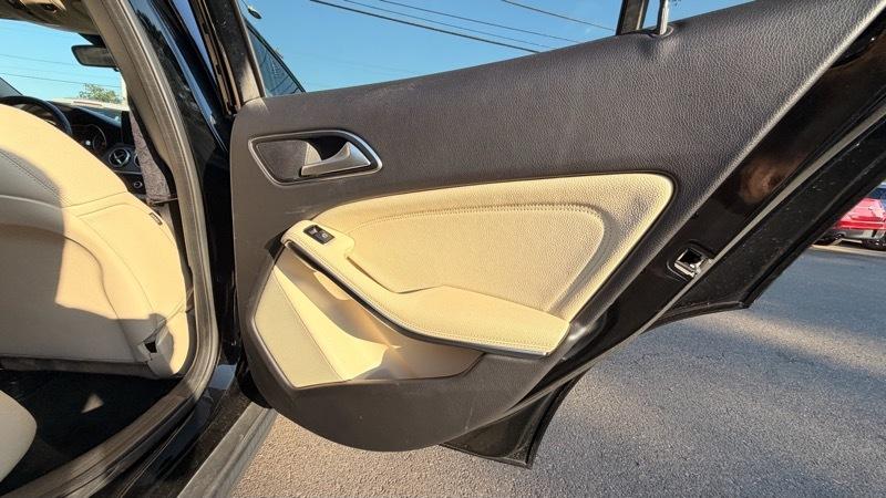 Mercedes-Benz GLA-Class GLA250 2018