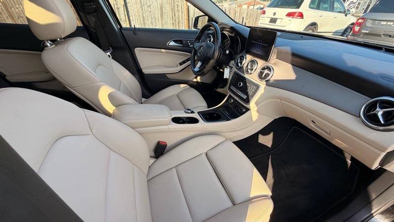 Mercedes-Benz GLA-Class GLA250 2018