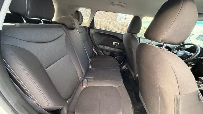 Kia Soul Base 6A 2016
